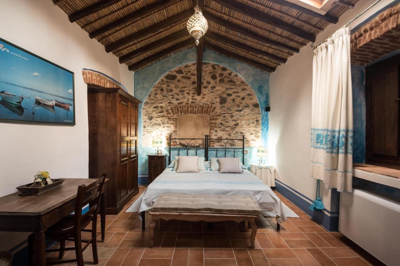 Hotel Anticos Palathos Orosei Exterior photo